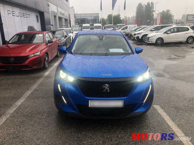 2020' Peugeot 2008 1.2 Puretech photo #2