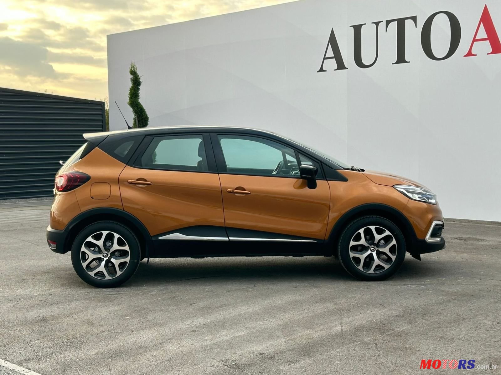 2019' Renault Captur Tce photo #6