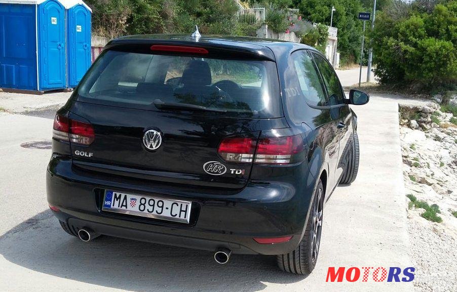 2011' Volkswagen Golf VI 1,6 Tdi photo #3