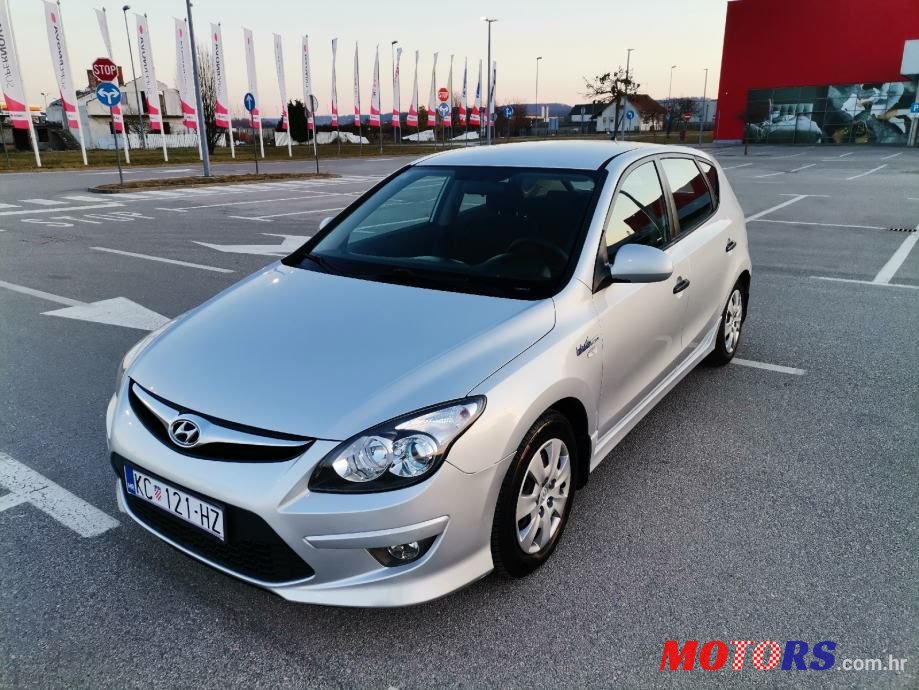 2011' Hyundai i30 1,6 Crdi photo #1