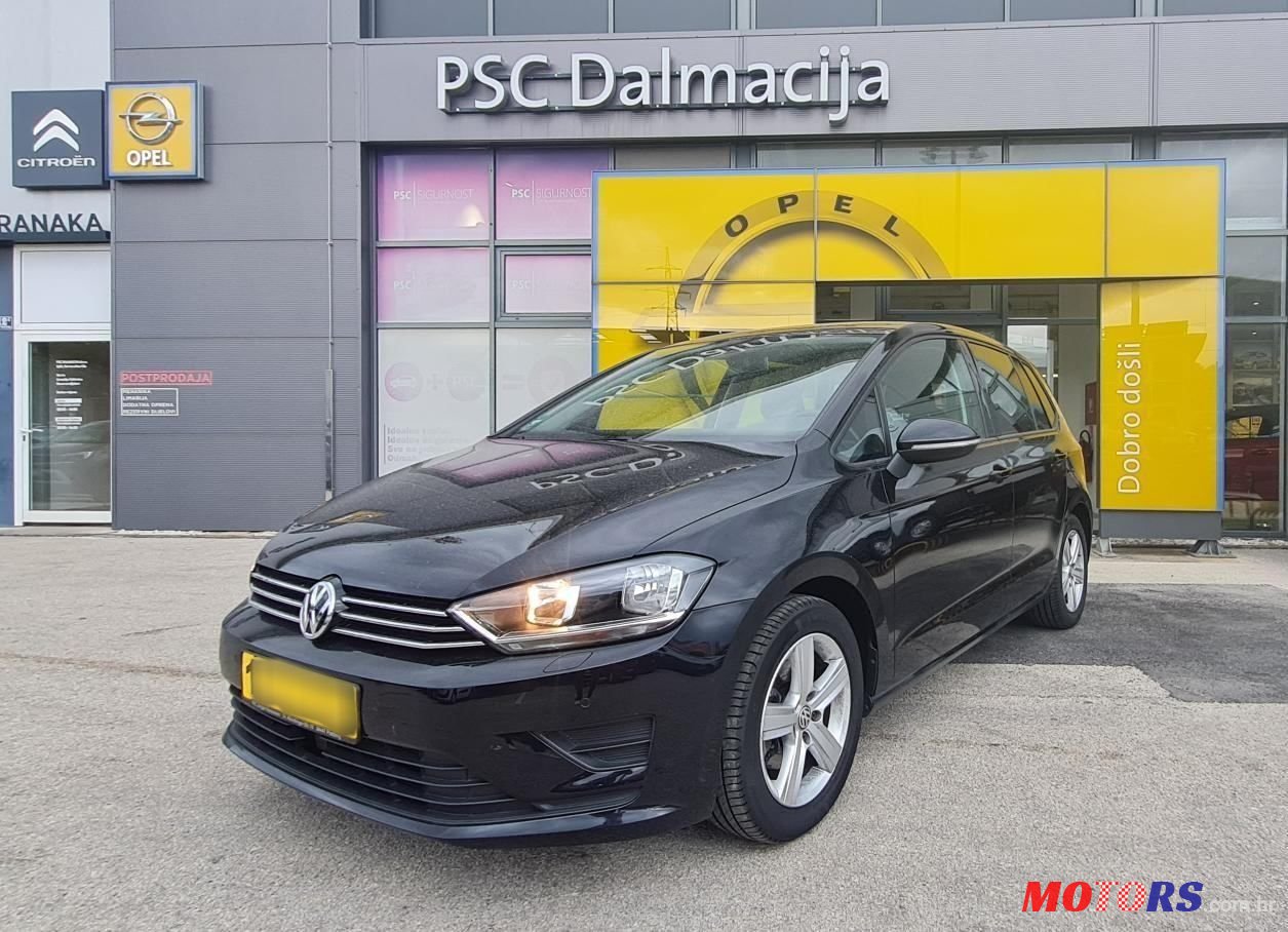 2017' Volkswagen Golf Sportsvan photo #1