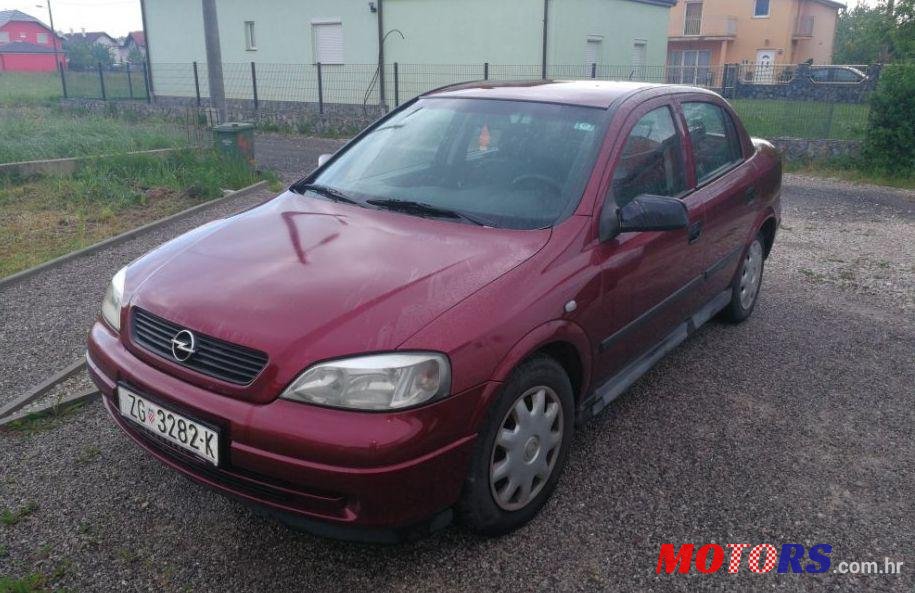 1999' Opel Astra 1,6 Gl photo #1