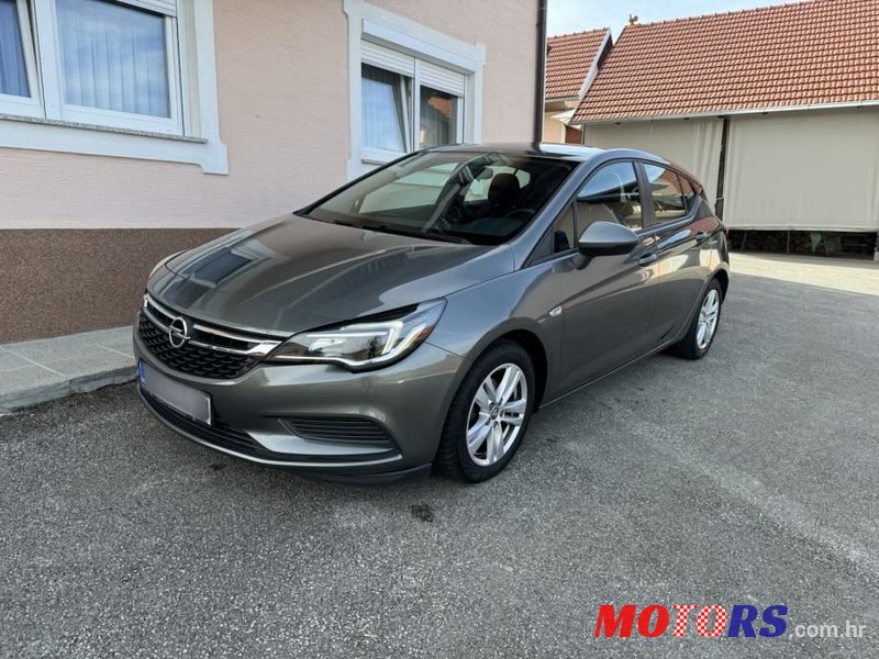 2017' Opel Astra 1.6 Cdti photo #2