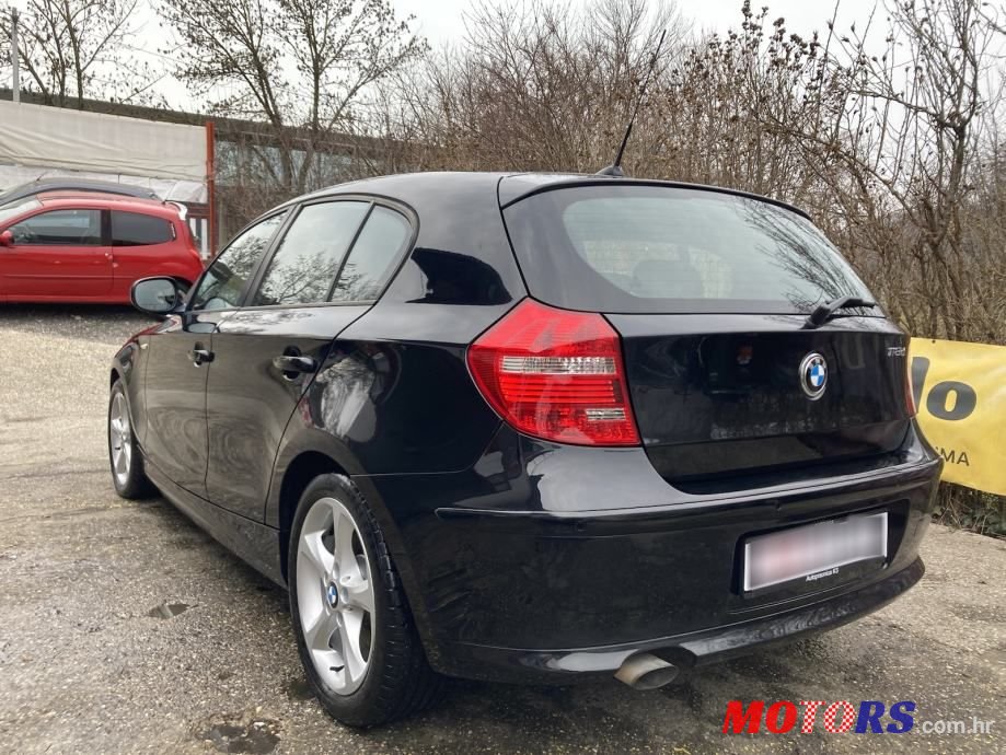 2011' BMW Serija 1 118D photo #3
