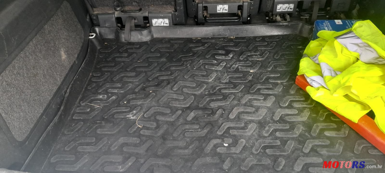 2008' Skoda Roomster 1,4 Tdi photo #2