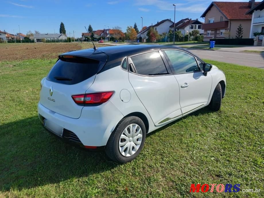 2015' Renault Clio Dci 75 photo #2