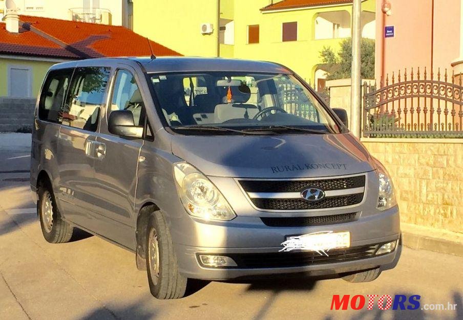 2011' Hyundai H-1 2,5 Crdi Gls photo #1