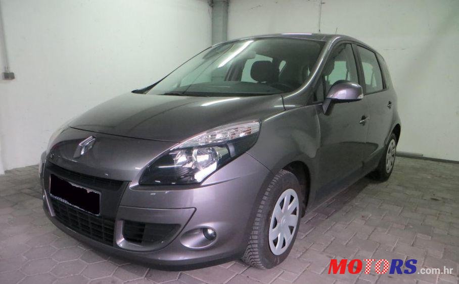2009' Renault Scenic 1,5 Dci photo #1