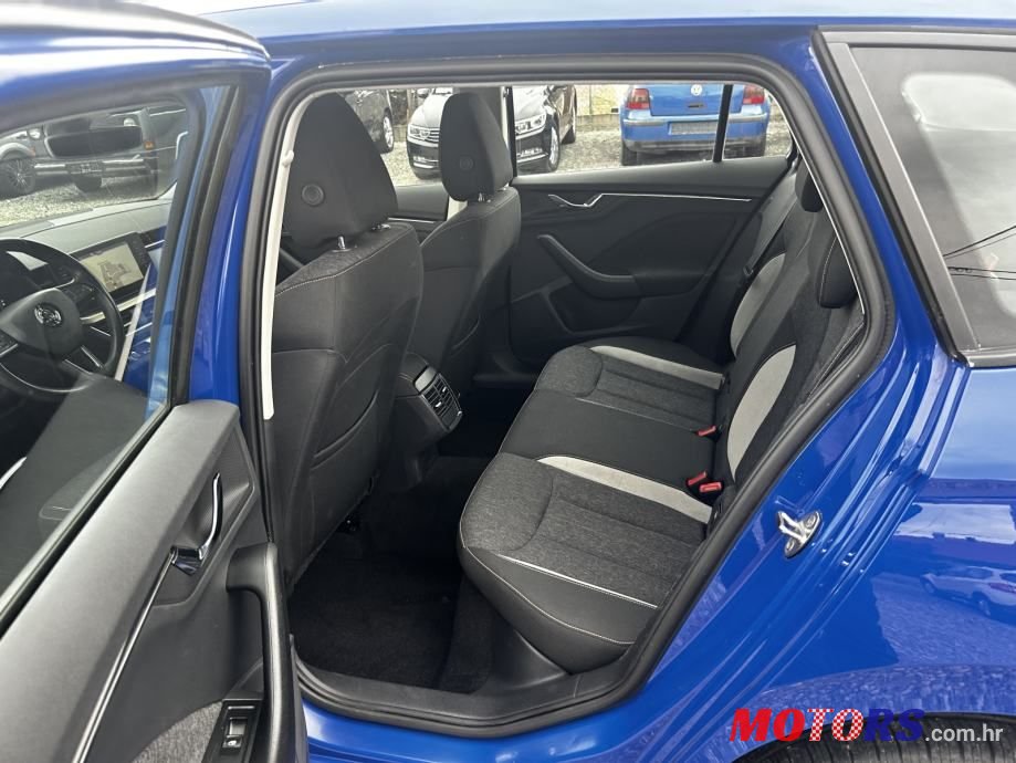2020' Skoda Kamiq 1,6 photo #5