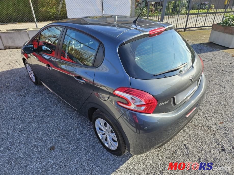2015' Peugeot 208 1,2 photo #5