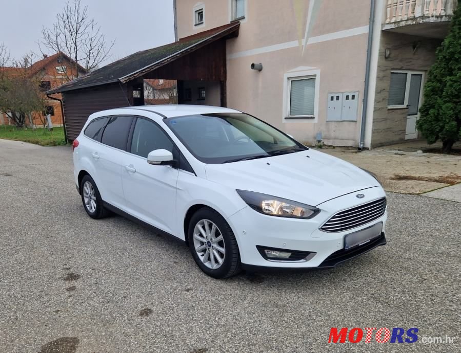 2015' Ford Focus Karavan photo #2