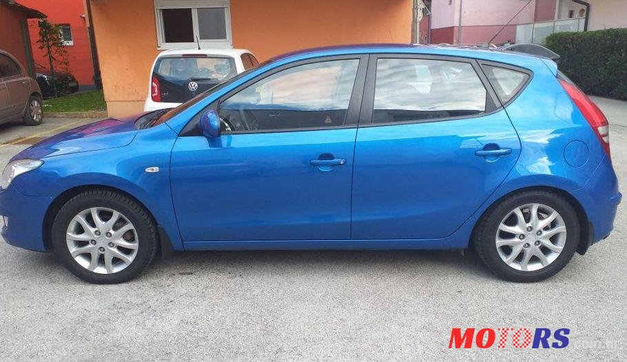 2007' Hyundai I30 1,4 16V photo #1