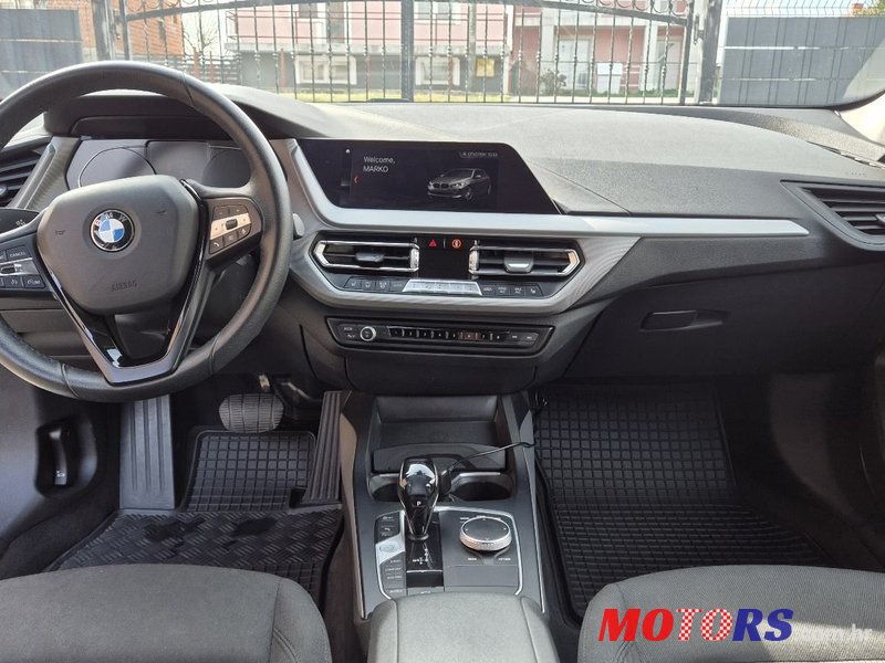 2019' BMW Serija 1 118D photo #5