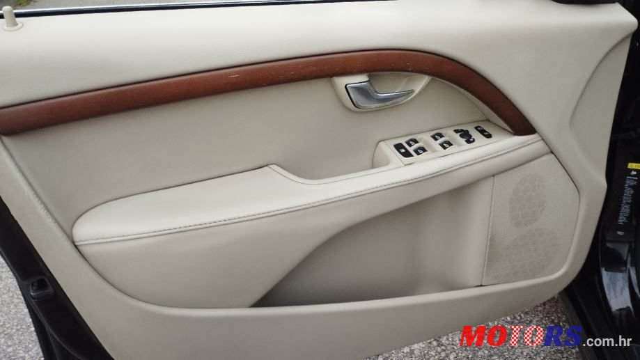 2009' Volvo S80 D5 Awd photo #3