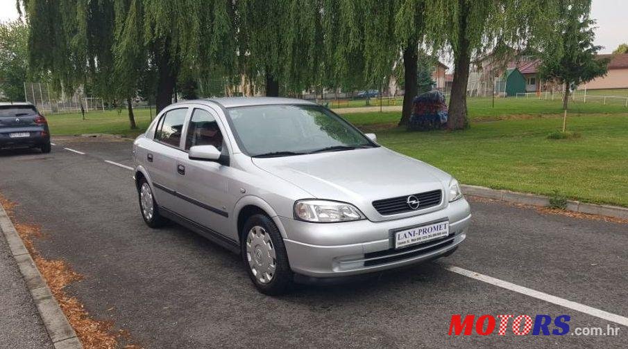 2009' Opel Astra 1,4 16V photo #1