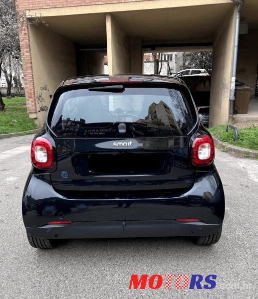 2019' Smart Eq Fortwo Coupe photo #4