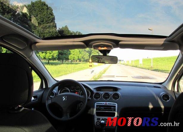 2008' Peugeot 308 Sw 1,6 Hdi photo #1