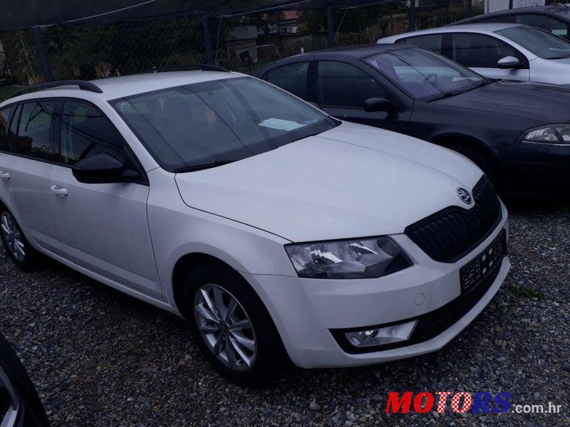 2014' Skoda Octavia Combi photo #2