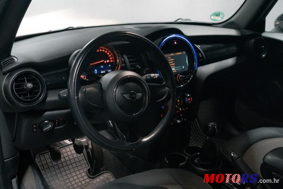 2018' MINI One photo #6