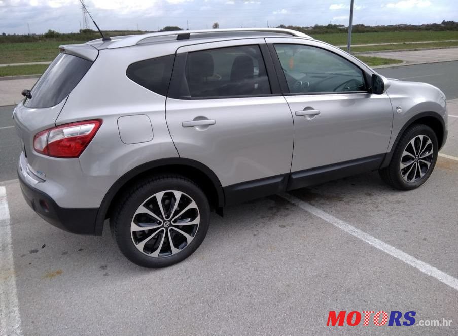 2010' Nissan Qashqai 1,5 Dci photo #1