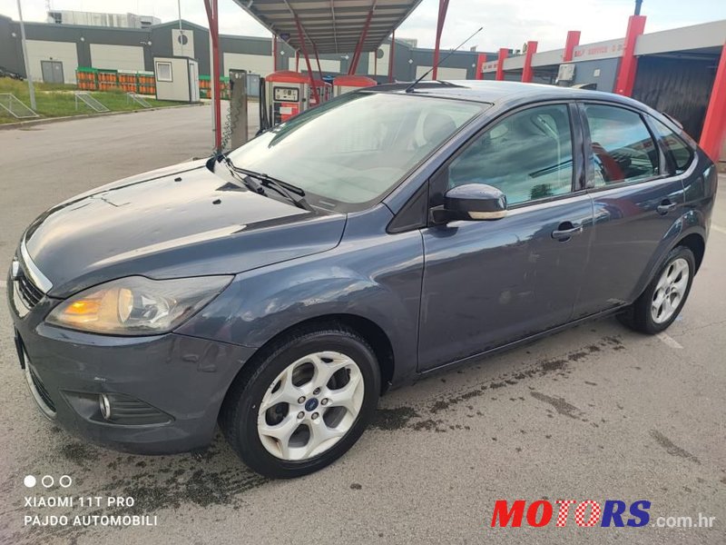 2010' Ford Focus 1,6 photo #1