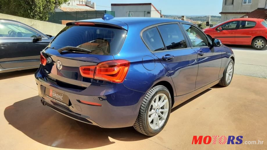 2015' BMW Serija 1 120D photo #5