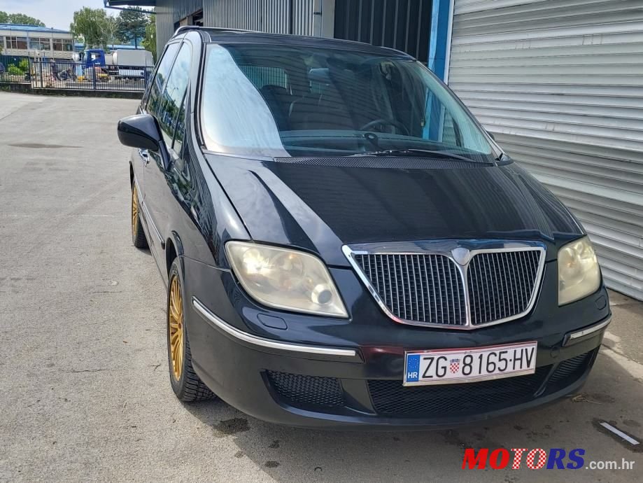 2009' Lancia Phedra 2,0 Jtd 16V photo #1