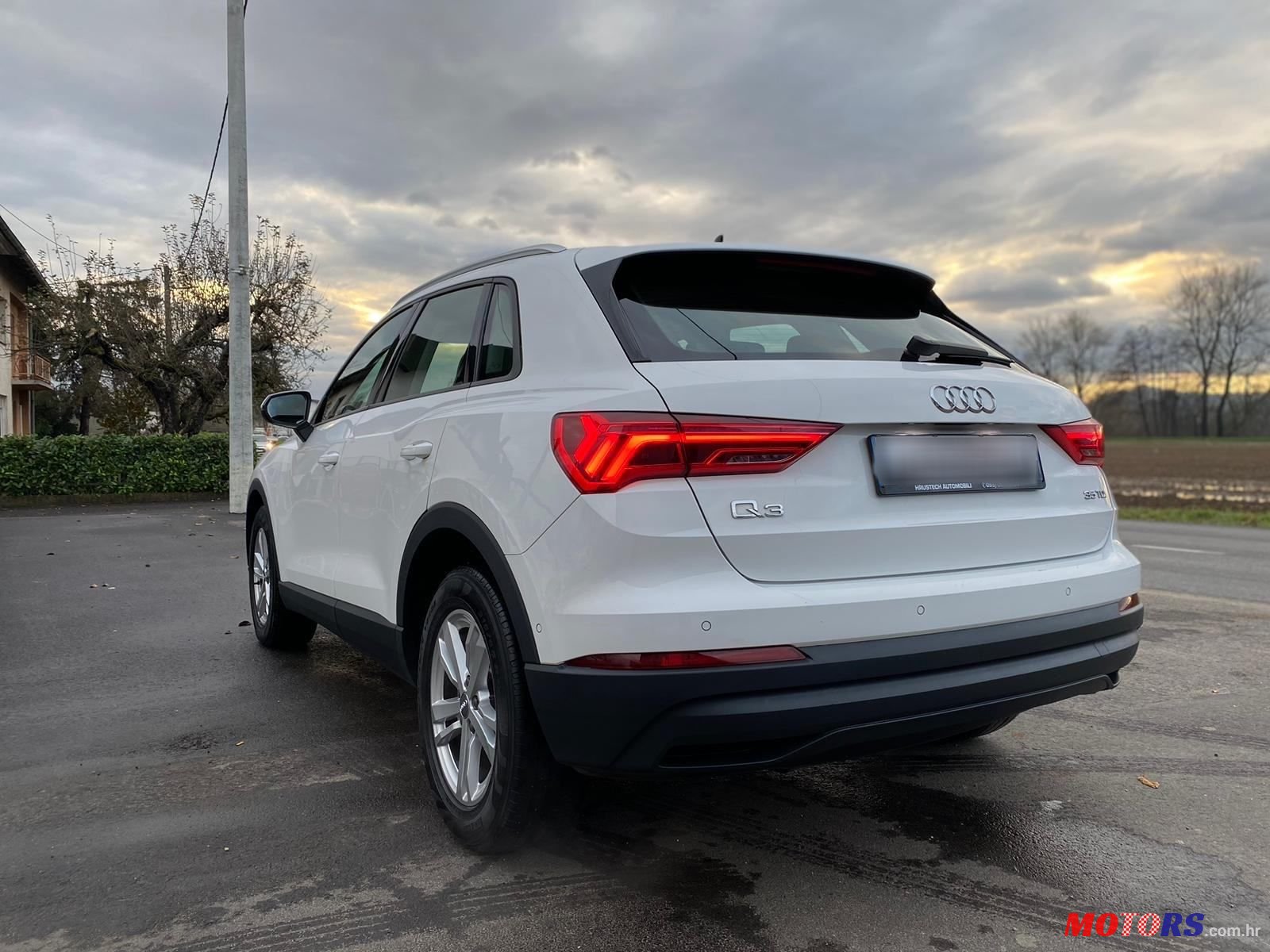 2019' Audi Q3 35 Tdi photo #5