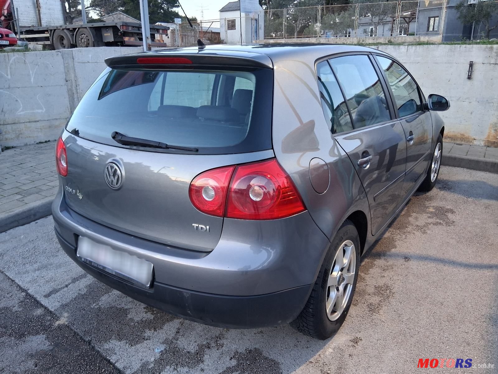 2008' Volkswagen Golf V 1.9 Tdi photo #4