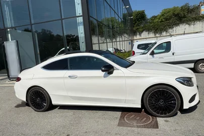 2016' Mercedes-Benz C-Klasa Coupe 220 D