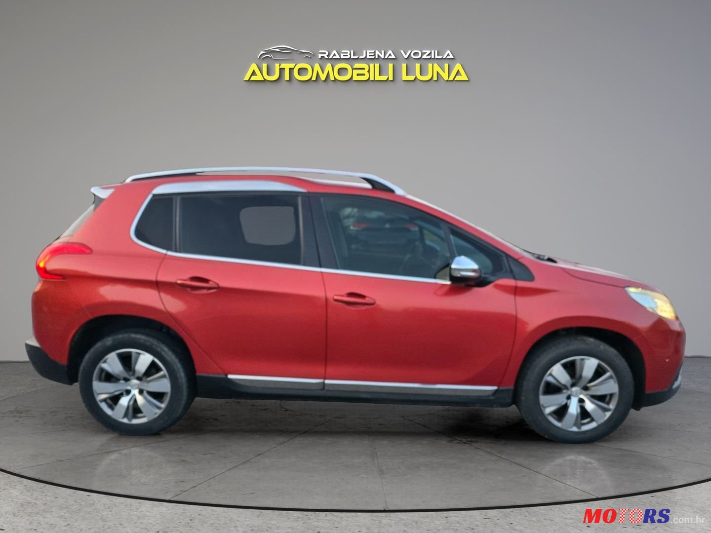 2015' Peugeot 2008 1,2 photo #2