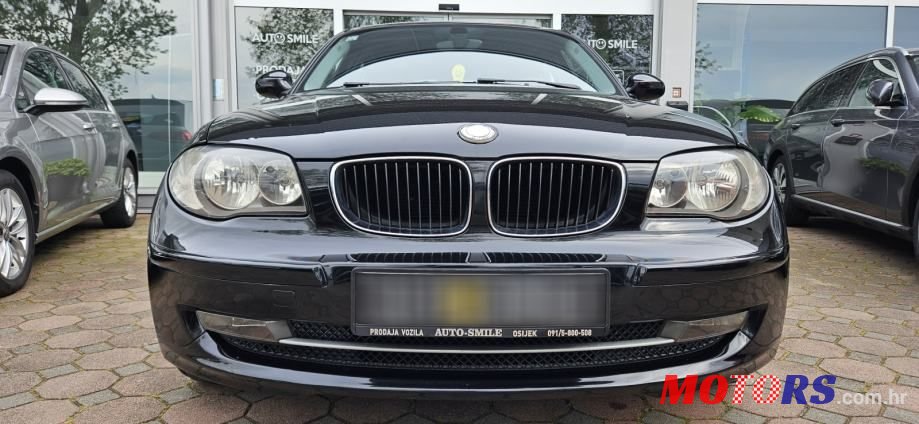 2009' BMW Serija 1 118D photo #4