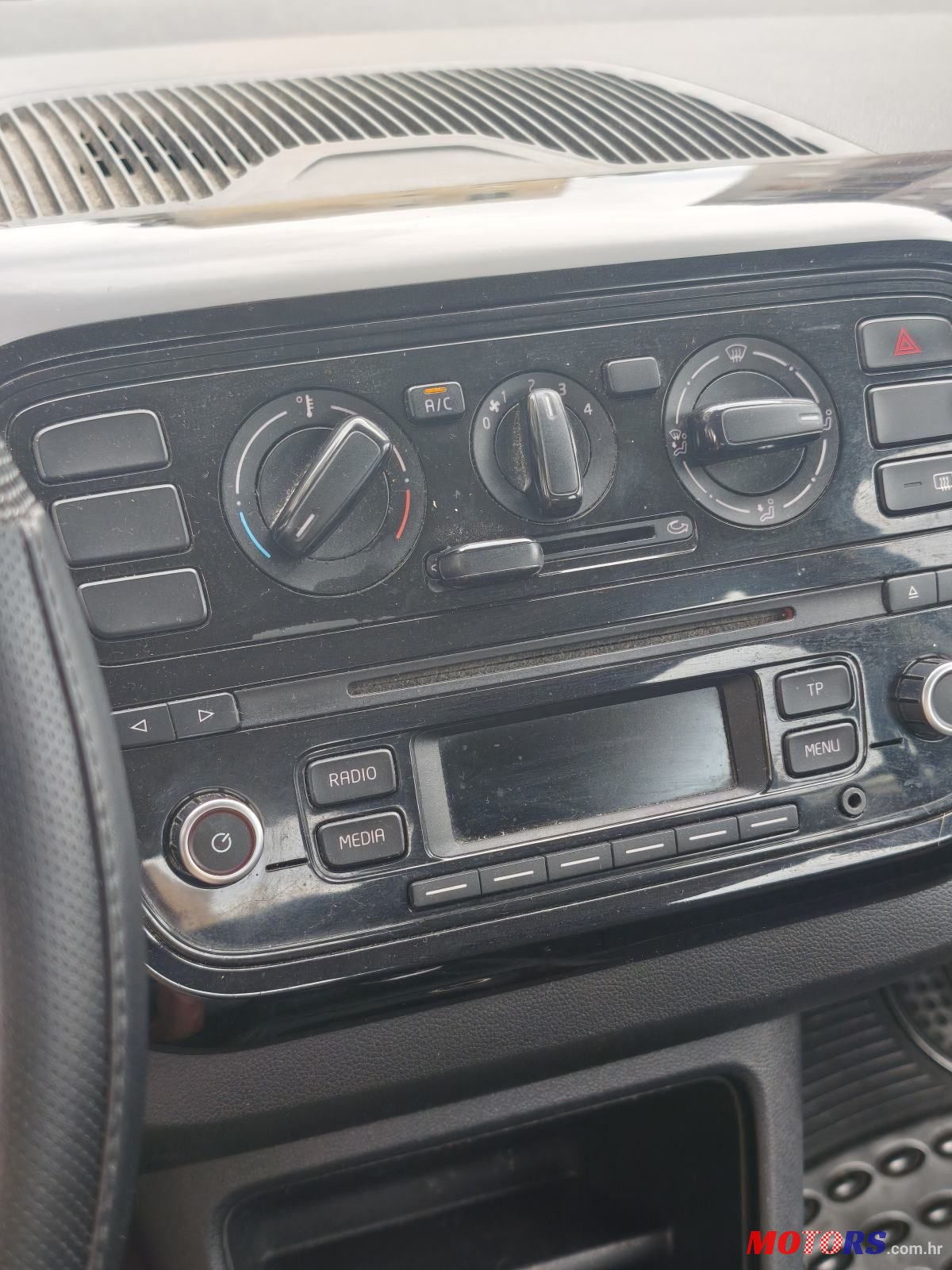 2014' Volkswagen Up! 1,0 Up! photo #1