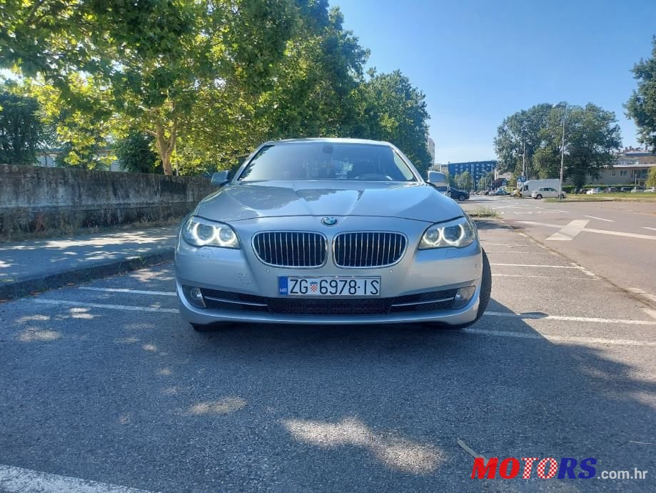 2011' BMW Serija 5 520D photo #2