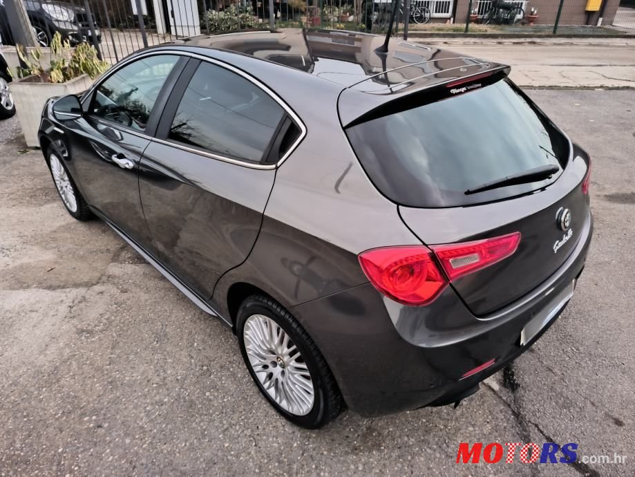 2014' Alfa Romeo Giulietta 1,6 photo #6