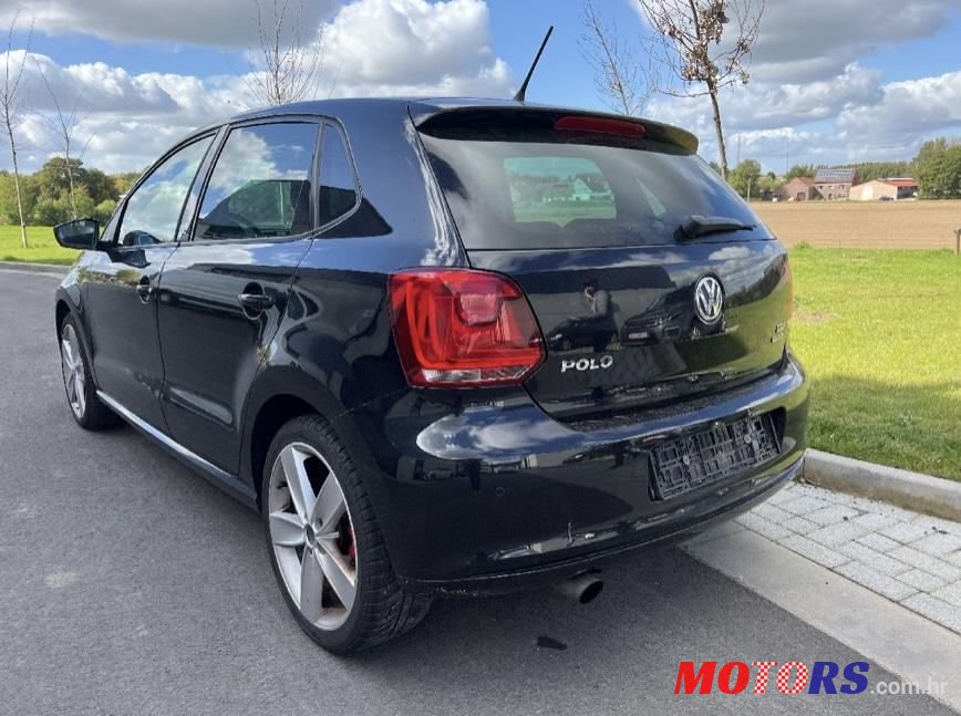 2010' Volkswagen Polo 1,6 Tdi photo #1