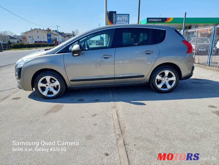 2011' Peugeot 3008 1,6 Hdi photo #2