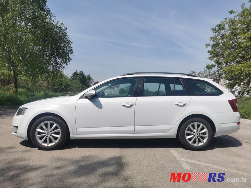 2016' Skoda Octavia Combi photo #1