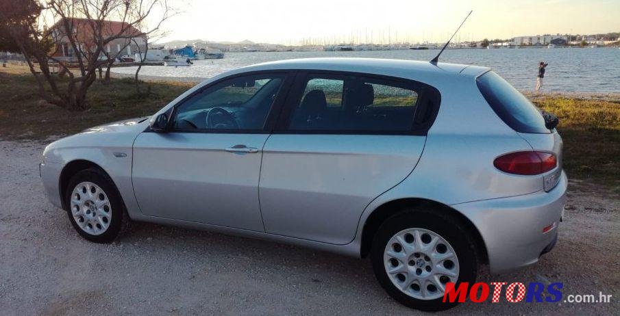 2008' Alfa Romeo 147 1,9 Jtd 120 photo #2