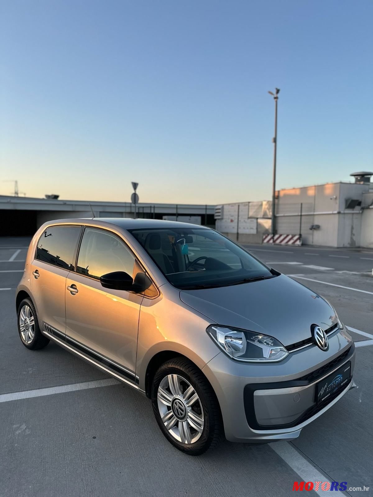 2019' Volkswagen Up! 1,0 photo #5