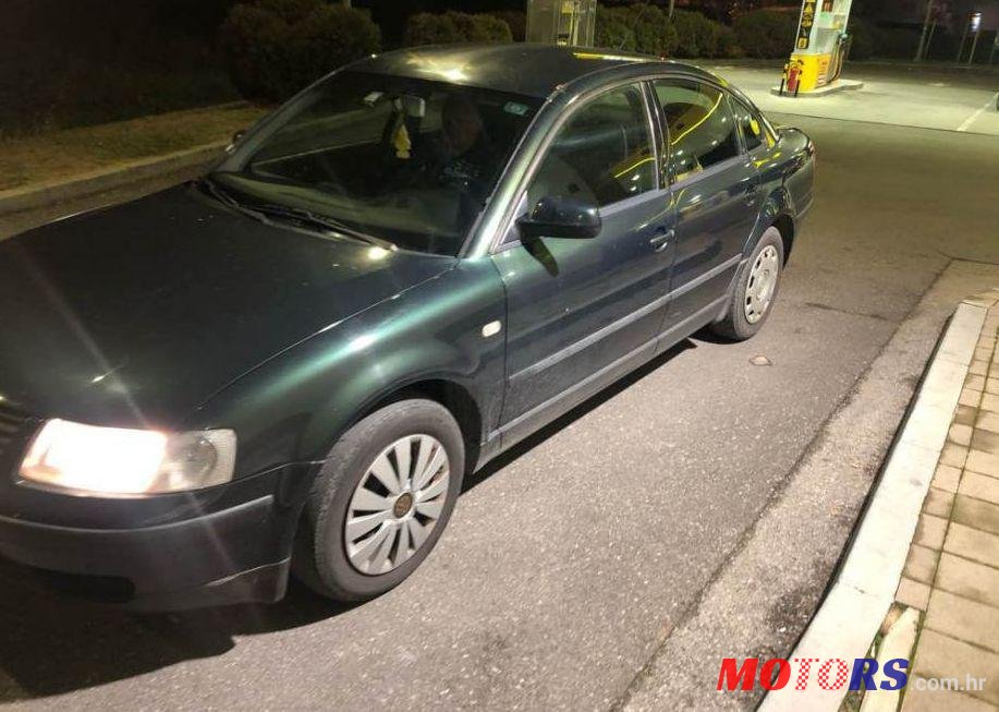 1999' Volkswagen Passat 1,9 Tdi photo #1