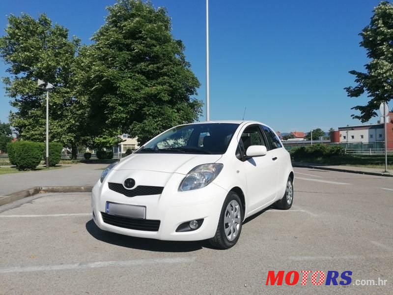 2010' Toyota Yaris 1,3 3 Vvt-I Big photo #2