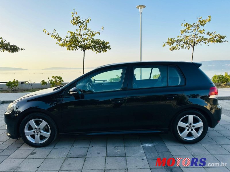 2012' Volkswagen Golf VI 1,6 Tdi photo #2