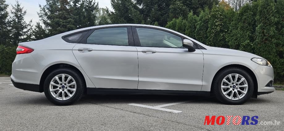 2015' Ford Mondeo 2.0 Tdci photo #2