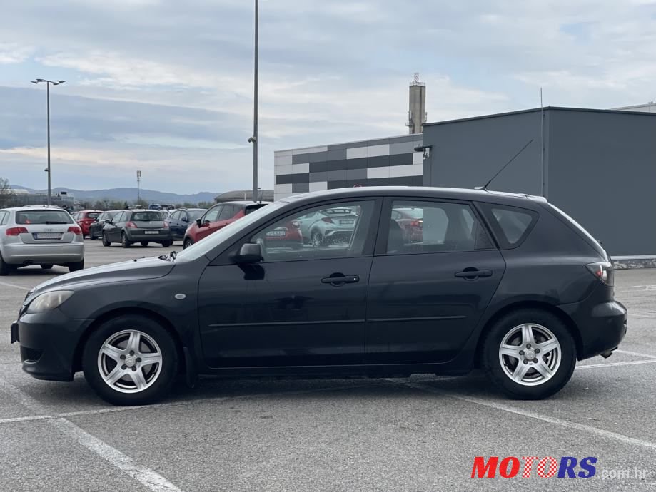 2006' Mazda 3 Sport photo #2