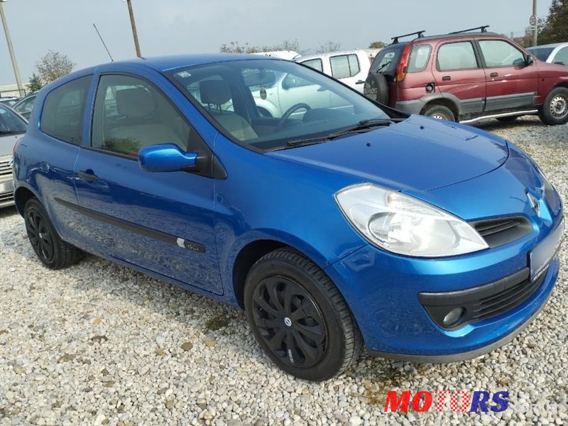 2006' Renault Clio 1,5 Dci photo #4