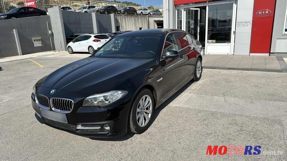 2016' BMW Serija 5 520D All-In-5 photo #2