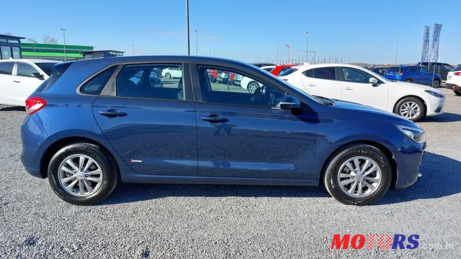 2017' Hyundai i30 1,0 photo #3