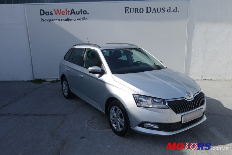 2019' Skoda Fabia Combi photo #3