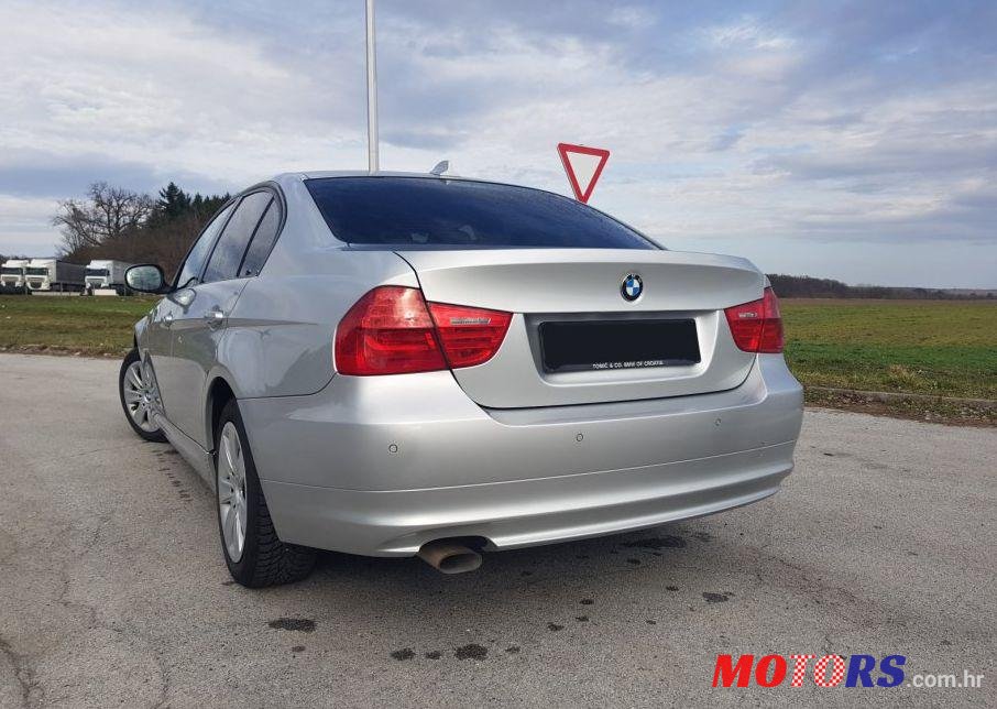2010' BMW Serija 3 318D photo #1